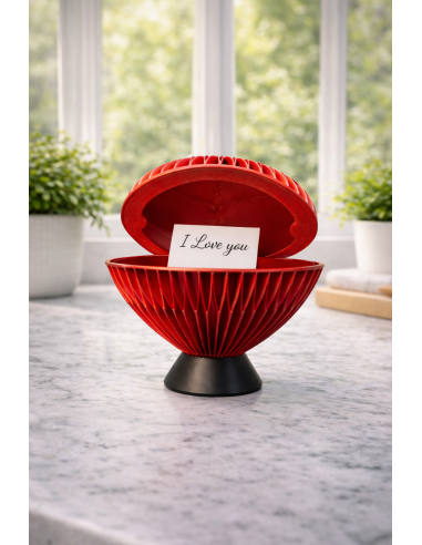 Heart-shaped storage box