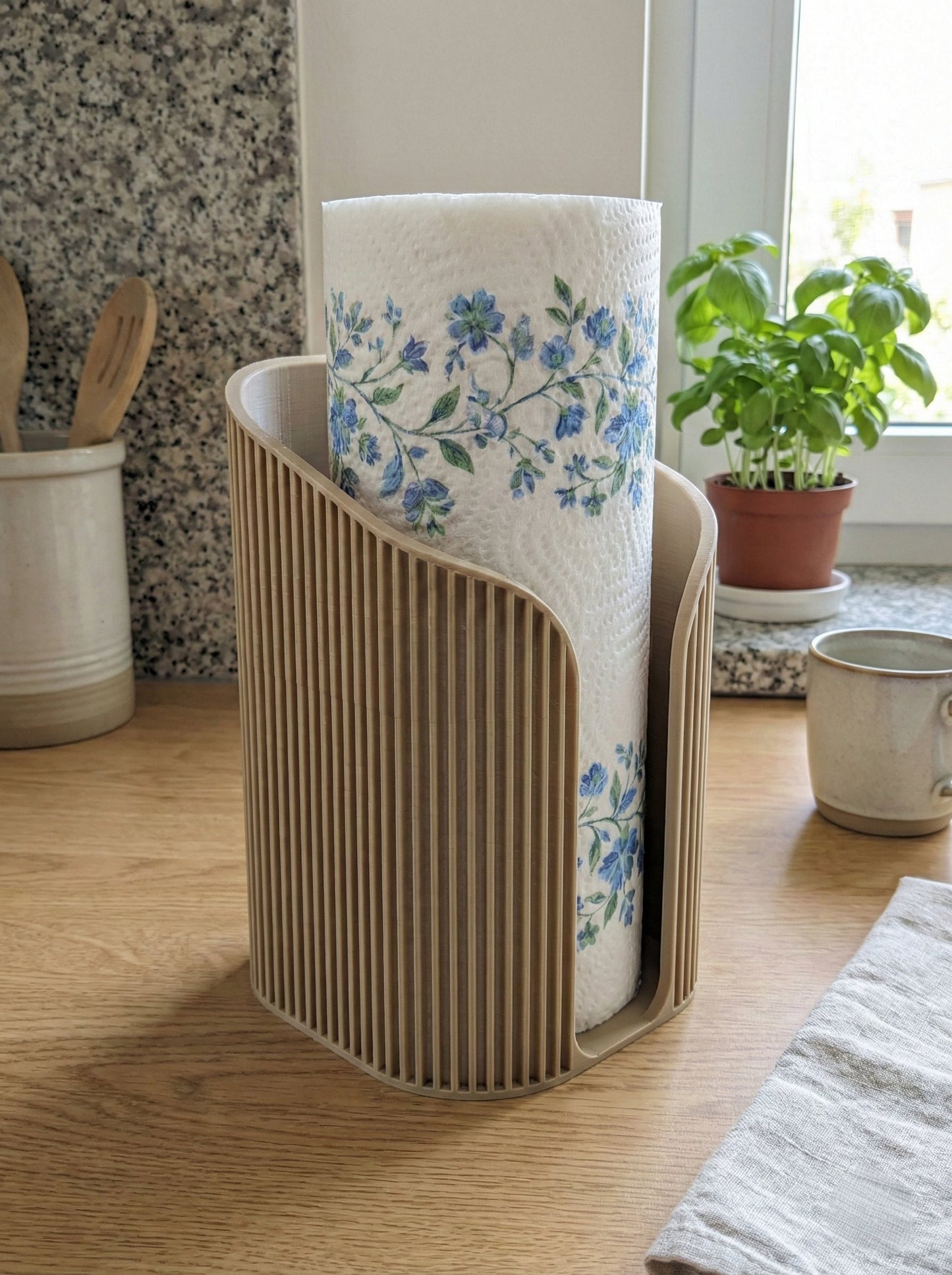 køkkenrulleholder i ribbet design_59.jpg